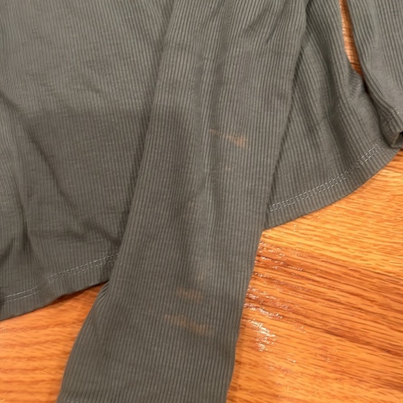 Tow pieces sweater - Picture 2 of 8